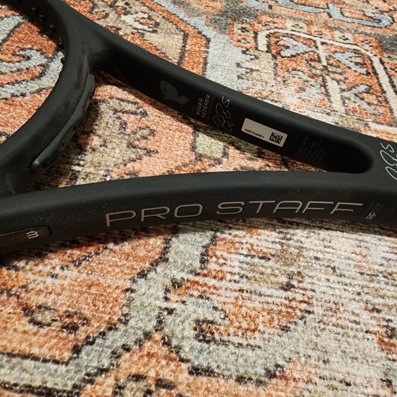 Wilson Pro Staff Rf97 Tennis Racket - Picture 3 of 9